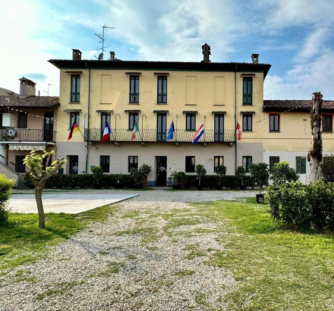 Hotel Duca Di Tromello Exterior photo